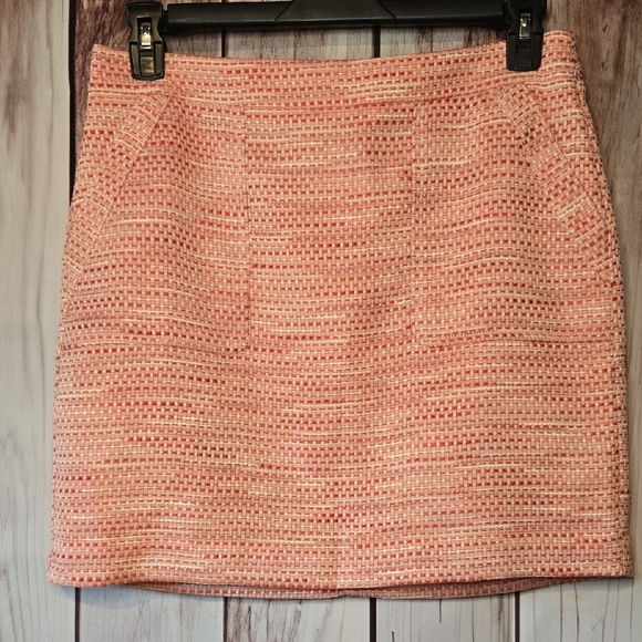LOFT Lightweight Lined Coral Pink Tweed Mini Skirt With Pockets Size 8 - Picture 1 of 4